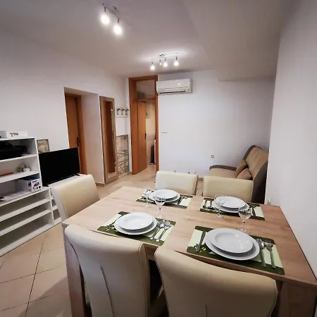 Meressa Paolia Apartment *