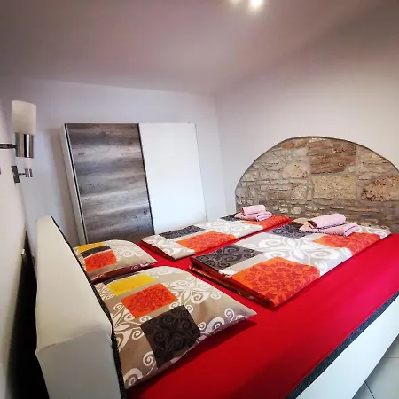 Meressa Paolia Apartment *