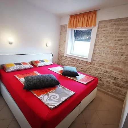 Meressa Paolia Novigrad Istria